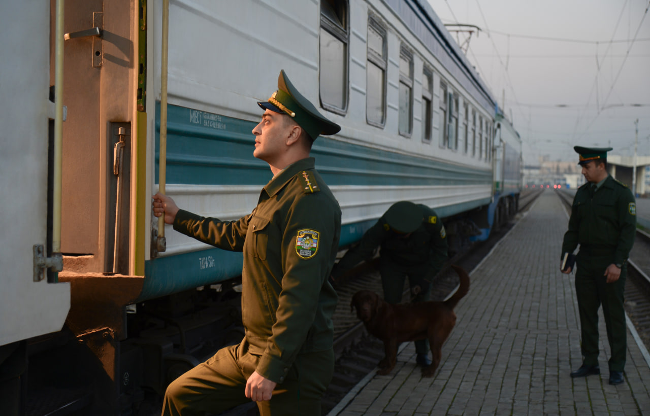 Customs border post